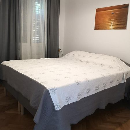 Apartmani Nadalina 베리로신즈 외부 사진