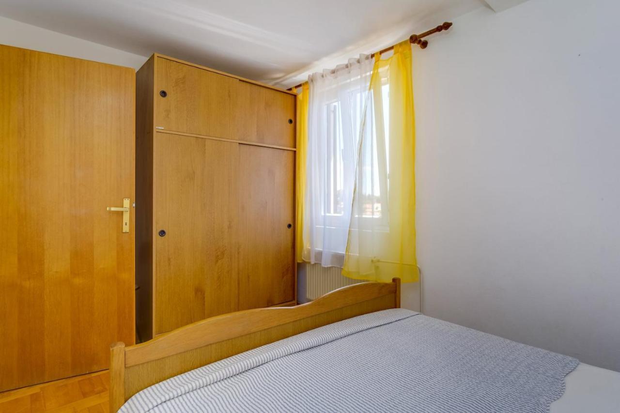 Apartmani Nadalina 베리로신즈 외부 사진