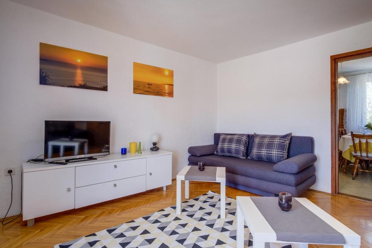 Apartmani Nadalina 베리로신즈 외부 사진