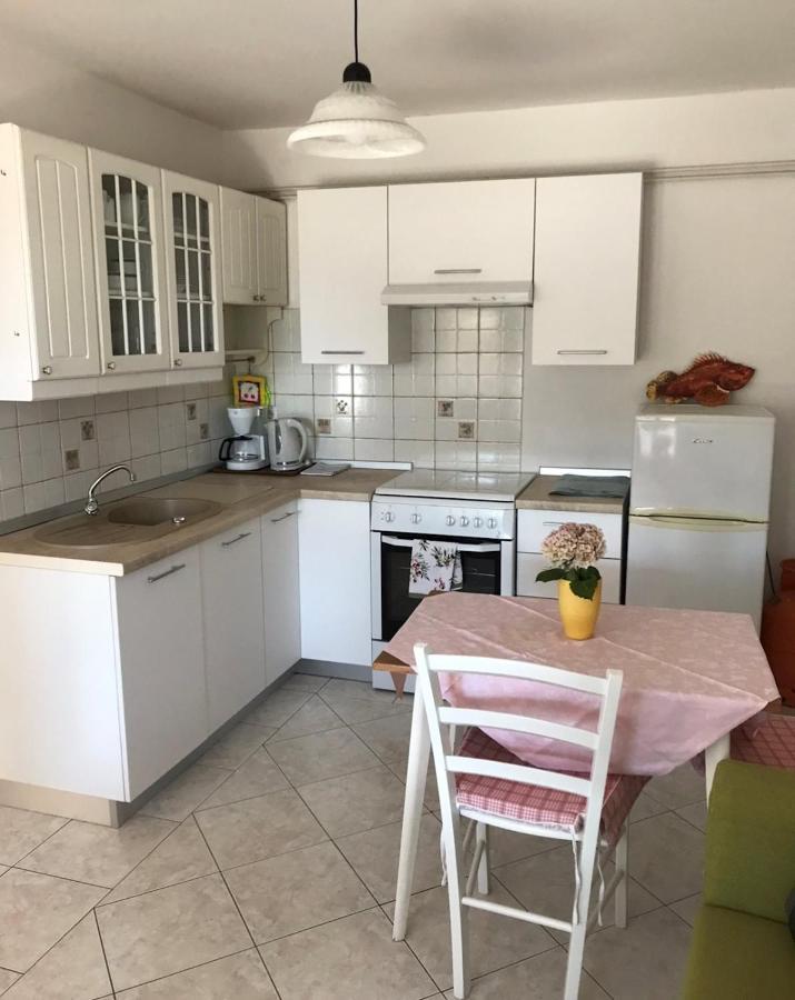 Apartmani Nadalina 베리로신즈 외부 사진